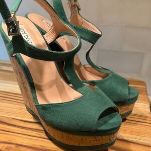Joy In Love Chic Green Wedge Sandals
